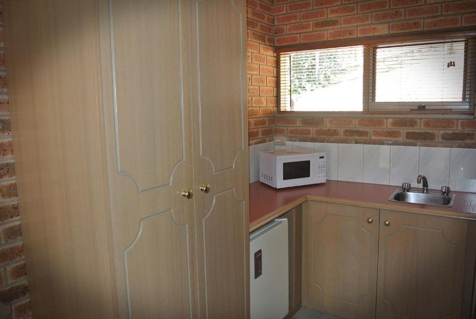 Eltham Motor Inn Melbourne Esterno foto