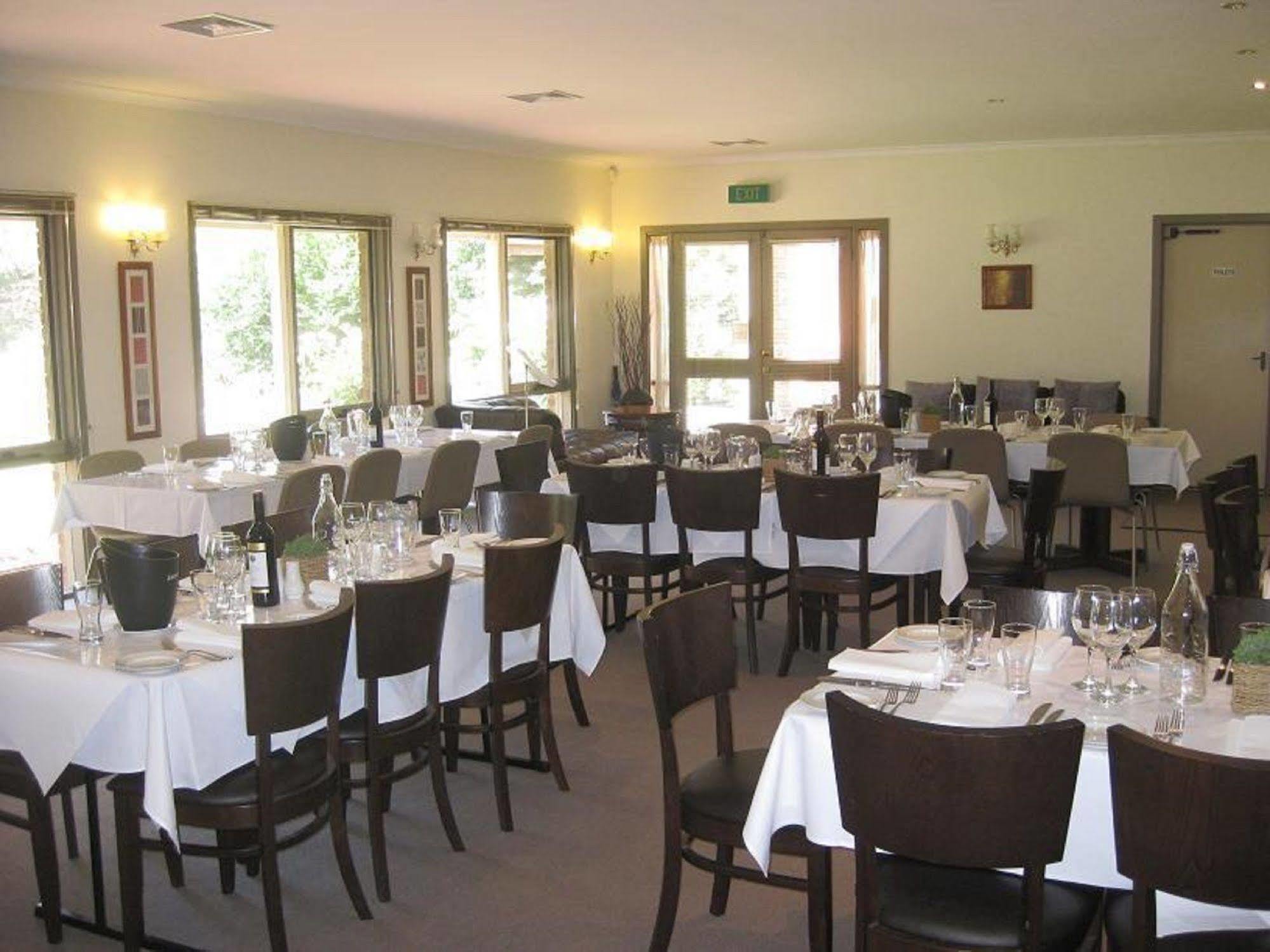 Eltham Motor Inn Melbourne Esterno foto